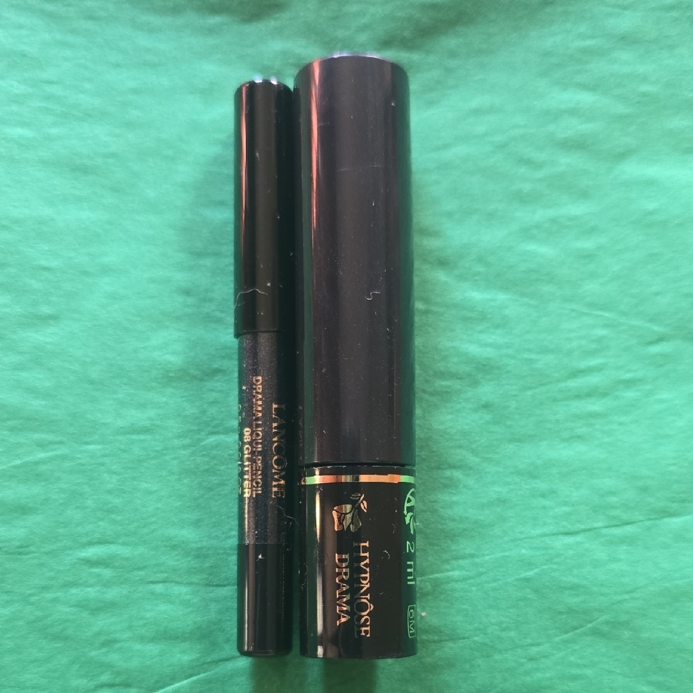 Black Eyeliner and Mascara Set